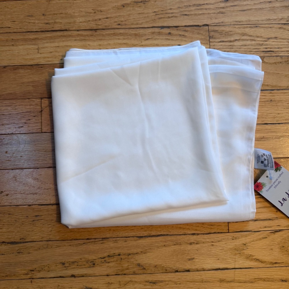 La Leela White Sarong Wrap Terivoile Beach Cover Up One Size NWT